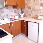 Seaside Rustic Flat In Harbour Tourist Area * Paphos