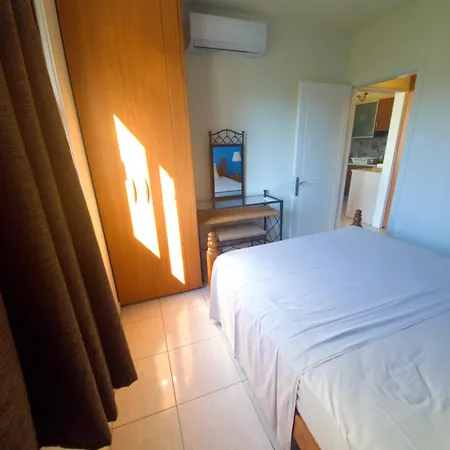 Seaside Rustic Flat In Harbour Tourist Area Pafos
