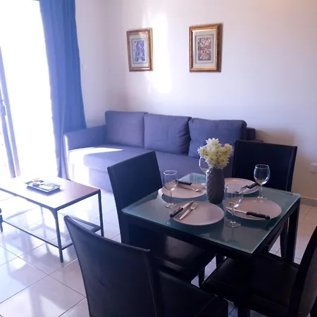 Seaside Rustic Flat In Harbour Tourist Area Pafos